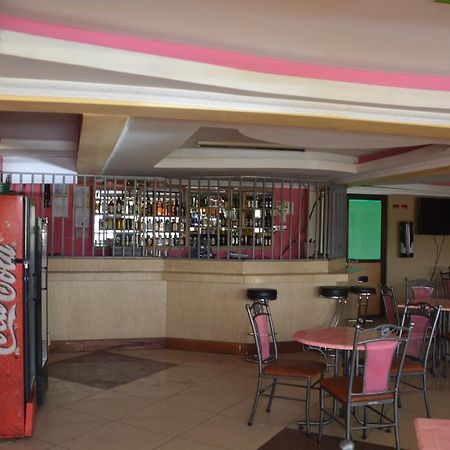 Starehe Link Hotel Найроби Экстерьер фото