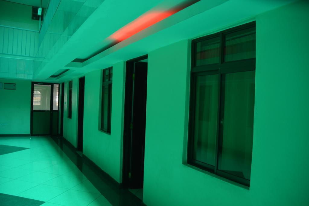 Starehe Link Hotel Найроби Экстерьер фото